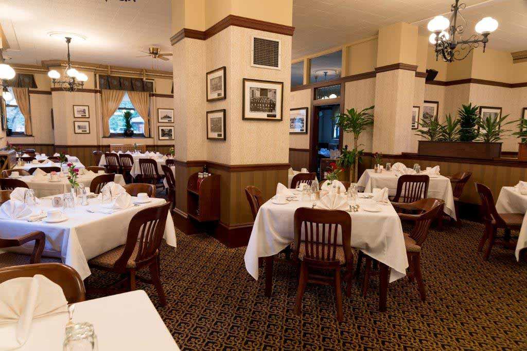 Enjoy casual dining at Victoria B.C.'s parliament buildings