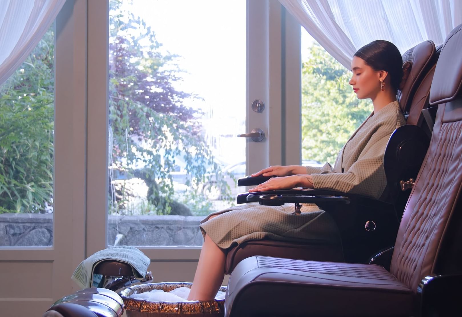 Huntingdon Hotel includes access to a relaxing spa ideal for a wellness Victoria itinerary