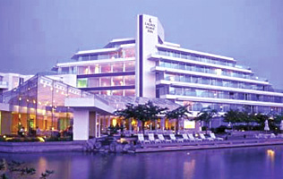 Inn At Laurel Point Romance Package