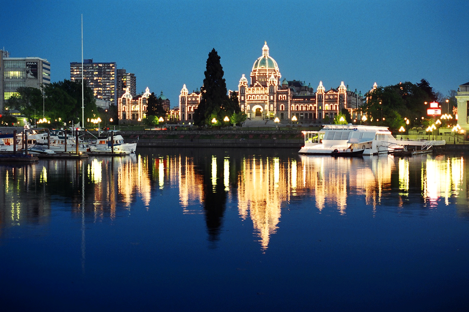 Backpage Victoria Canada