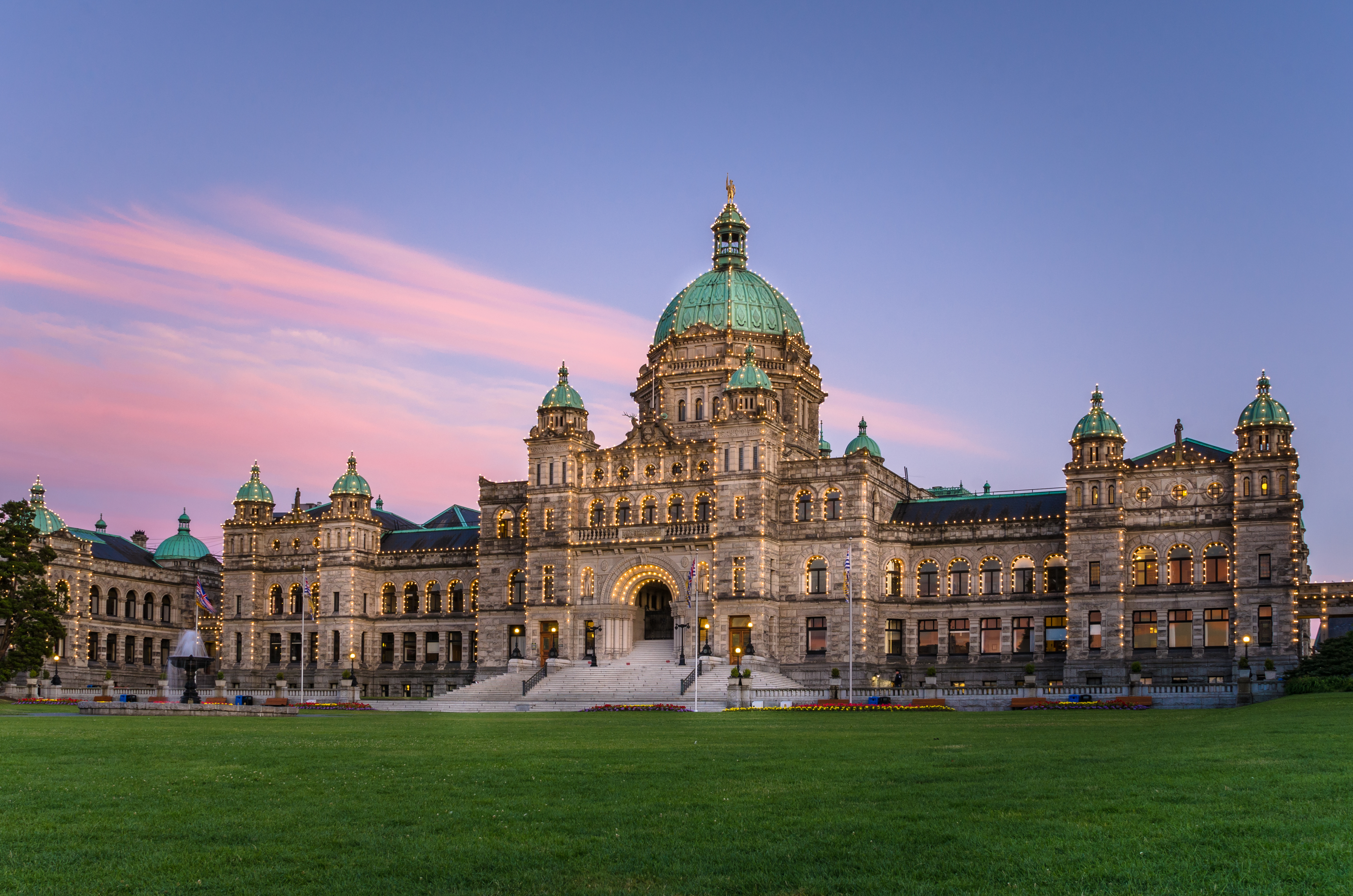 Condensed Guide to Victoria BC Now in our 35 th year, Vacations To Go is the largest cruise-selling company in the world. We've built a reputation for discounts, service and professionalism that is second to none. Price Guarantee We work with every major cruise line in the world, and you'll find their lowest authorized prices on this site. However, if you ever find a lower price for the same ship, date and stateroom.