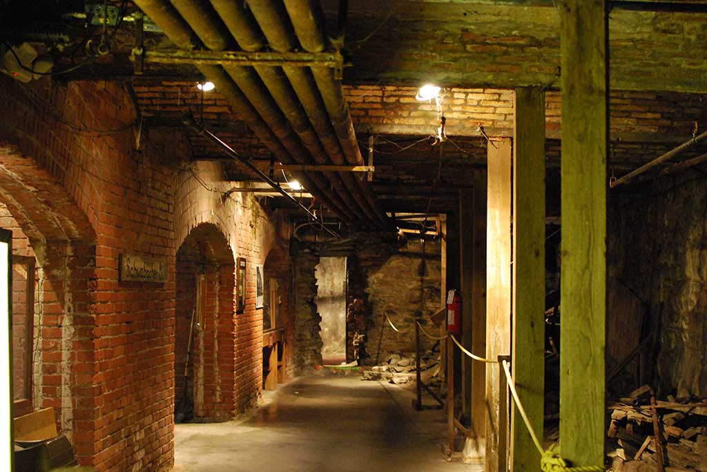 Discover another side of Seattle as you explore the historic underground. Credit: Karen Neoh
