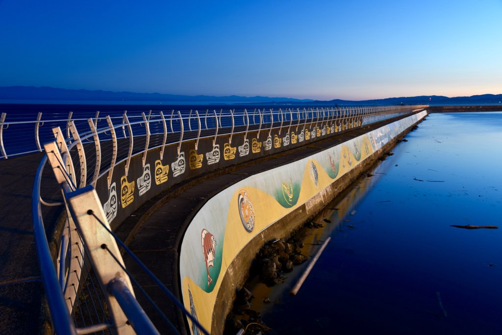 Venture out on the breakwater for breathtaking vistas of the Harbor’s calm waters. Photo: Dannielle Siewertsen