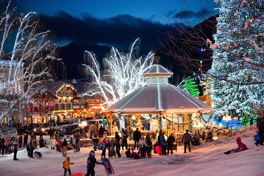 Listen to songs performed by breakout solo artists and some of the best high school and professional choirs in the Pacific Northwest as you sled by the Front Street Gazebo. Photo: Leavenworth Chamber of Commerce