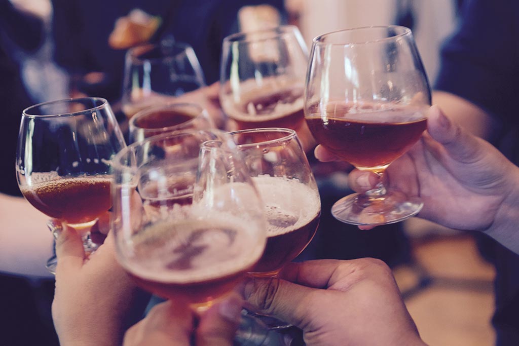 Celebrate your bond with your bros as you sip on a lineup of frothy suds.