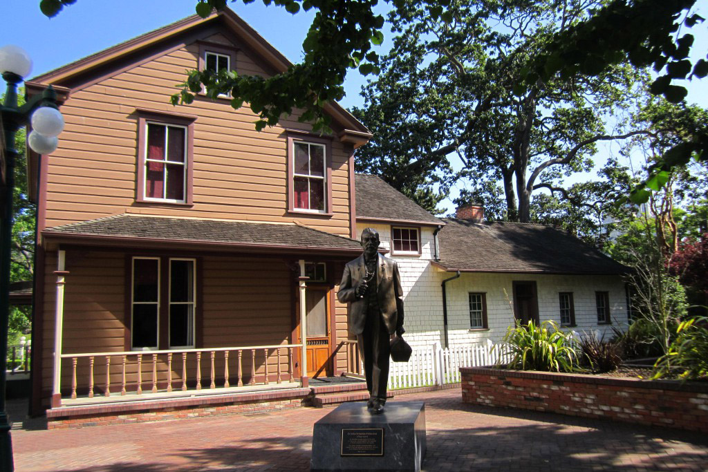 Helmcken House - Admiral Inn
