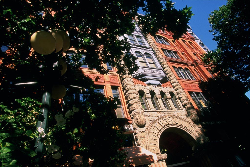 Seattle’s founders settled in Pioneer Square in 1852, and many of the city’s oldest buildings still stand in this charming neighborhood.