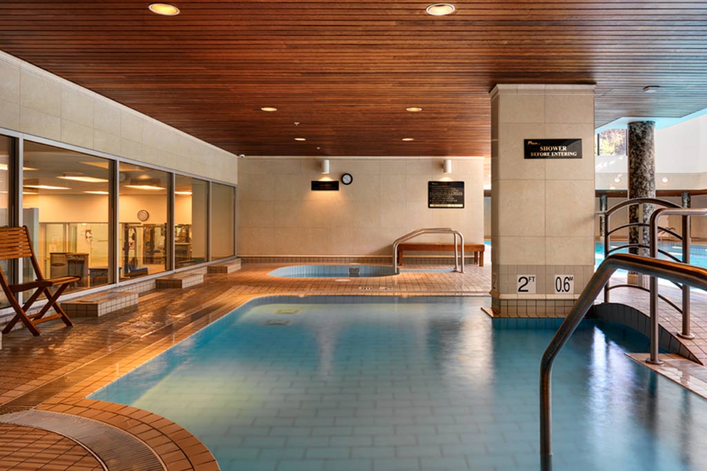 Enjoy a relaxing hot tub soak and then cool off with dip in the pool. Credit: Hotel Grand Pacific