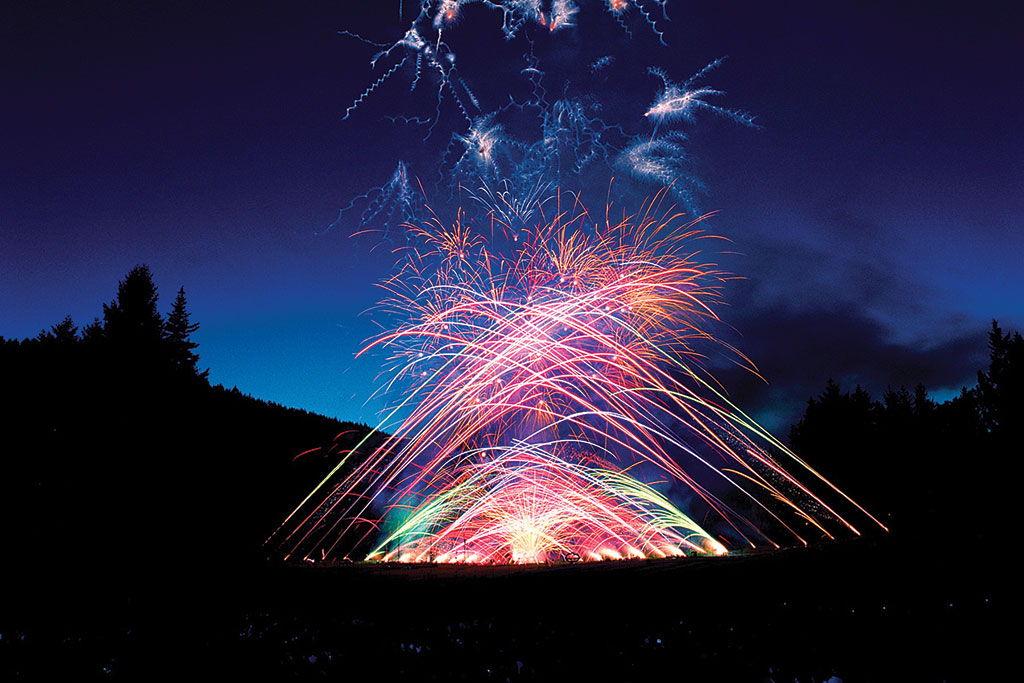 butchart-gardens-fireworks-schedule-fasci-garden
