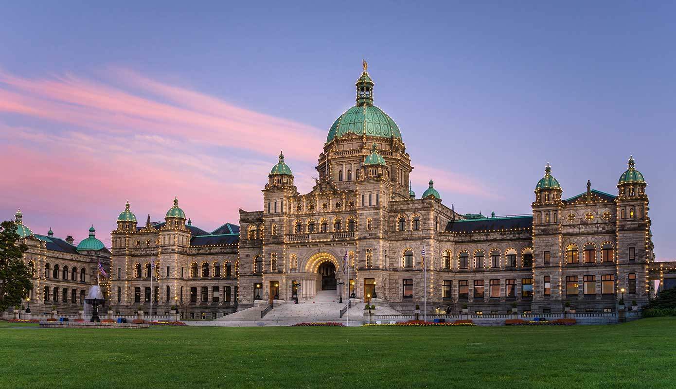 Seattle clipper vacations Clipper Vacations offers ferry service from Seattle to Victoria on Vancouver Island, and from there, people can then either fly by plane or helicopter or take BC Ferries over to the city itself.