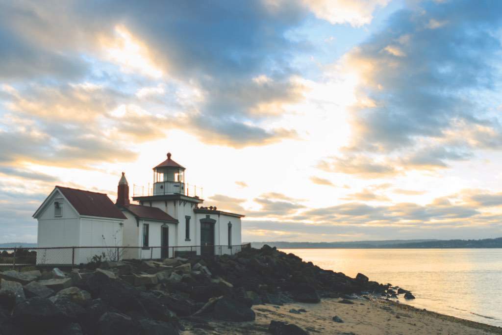 Check out the iconic lighthouse in Discovery Park.