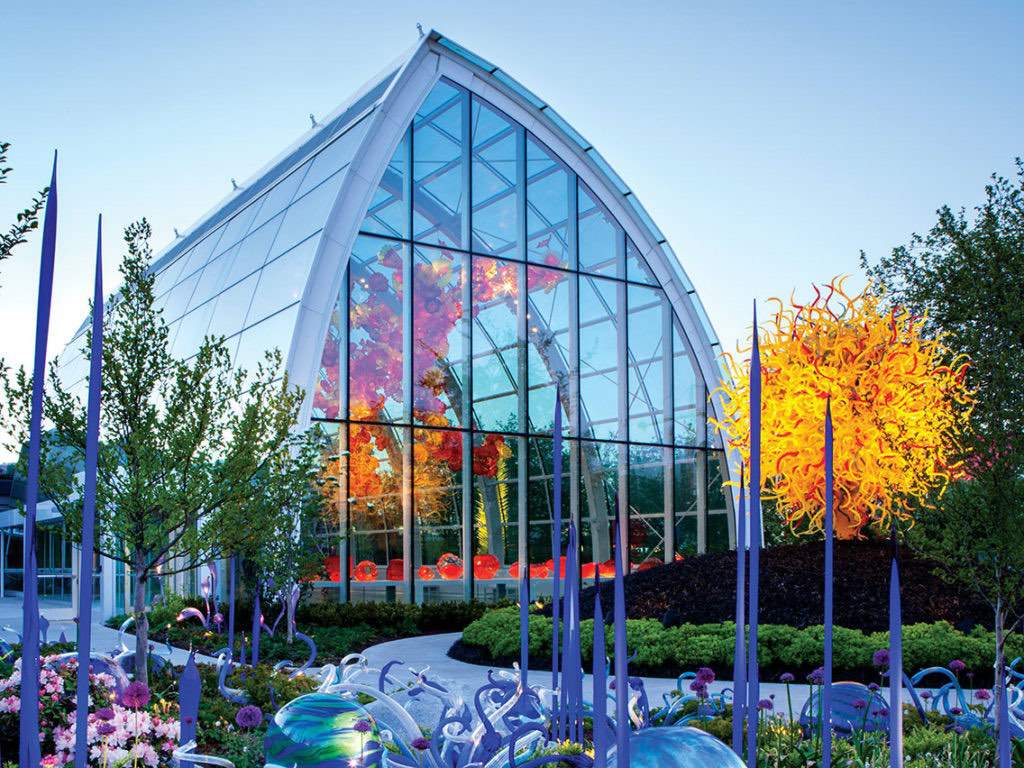 The stunning Chihuly Garden and Glass Museum brims with amazing sculptures. 