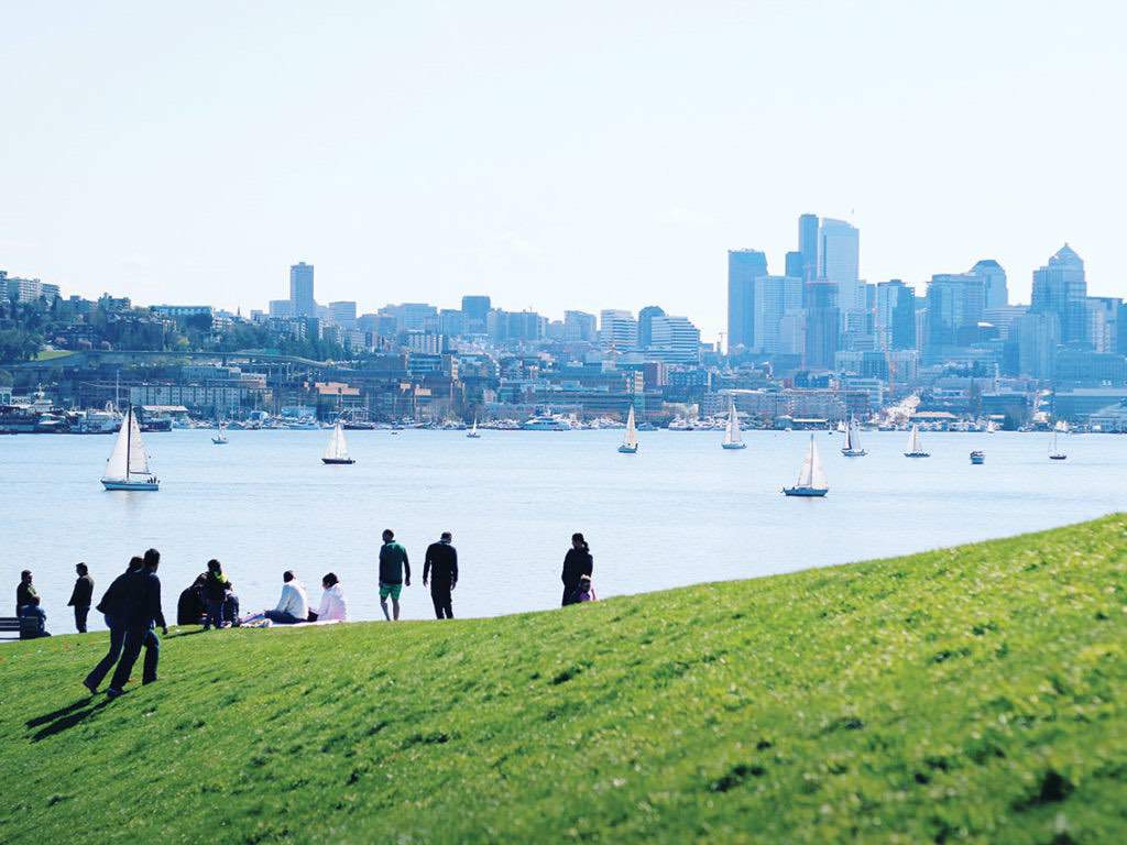 Soak an amazing views of downtown Seattle from Gas Works Park.