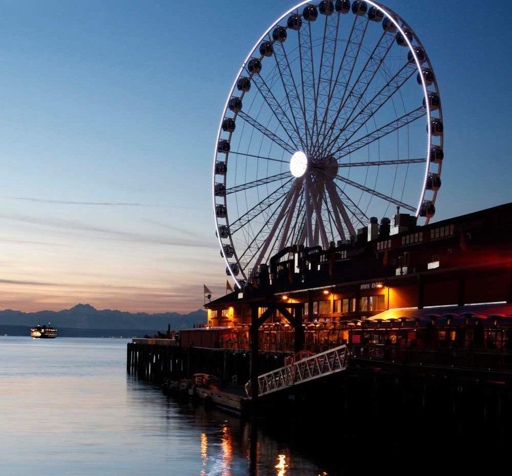 The Seattle Great Wheel and downtown waterfront