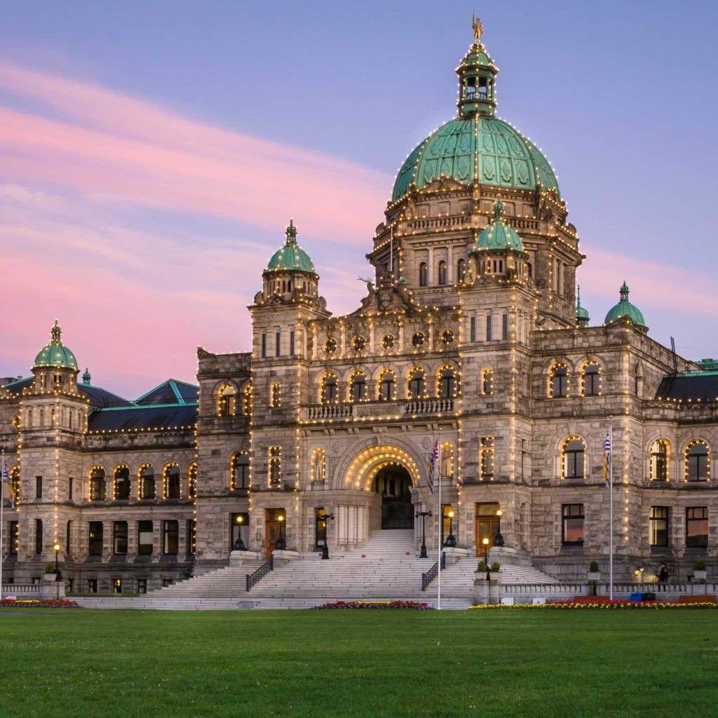 Seattle Overnight With Victoria Day Trip