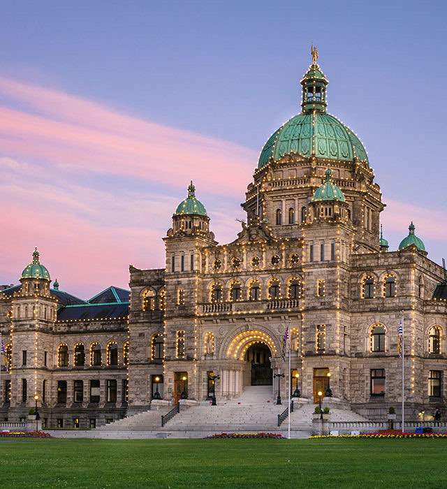 Two Nation Vacation – 2 Night Getaway