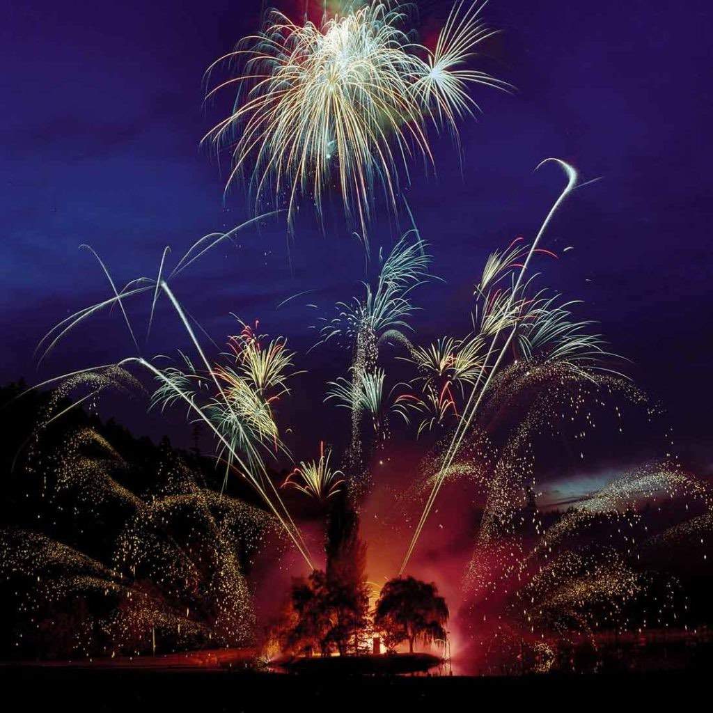 Seattle to Victoria Overnight with Butchart Gardens Night Illuminations Tour