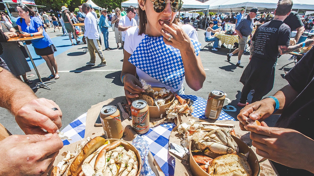 Seattle to Victoria BC CrabFest Overnight Package